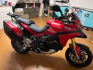 Ducati Multistrada 1200S Roja