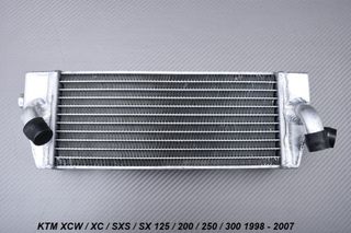 Radiador de agua en aluminio tipo Racing específic