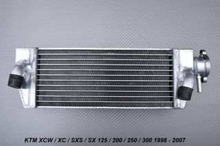 Radiador de agua en aluminio tipo Racing específic