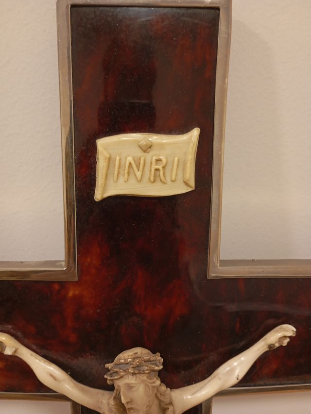 Crucifijo de pared con Cristo