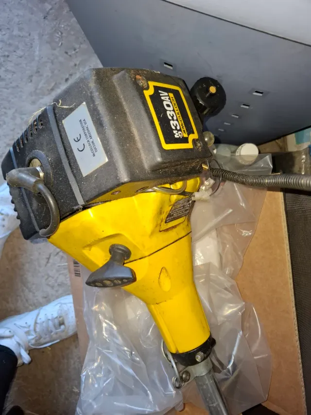 Desbrozadora McCulloch 330AV