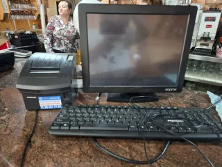 Impresora  + Monitor + Teclado +torre 