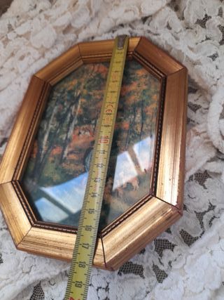 Cornice in legno ottagonale