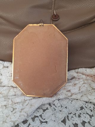 Cornice in legno ottagonale