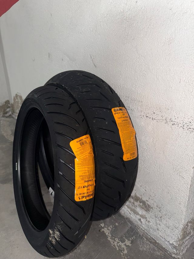 Neumáticos Continental ContiRoadAttack 4 GT