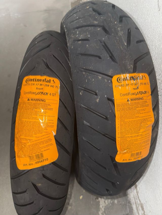 Neumáticos Continental ContiRoadAttack 4 GT