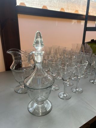 Set di tazze antiche in cristallo