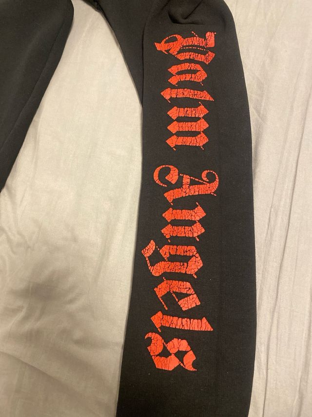 Palm Angels Pantalones Negros con Logo Rojo