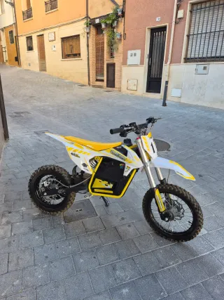 Moto Eléctrica Infantil hasta 14 anos