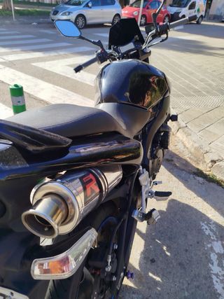 Suzuki GSR600 2008