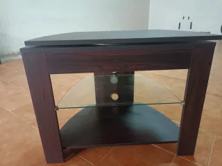 Mesa TV madera, base giratorio y balda de crista