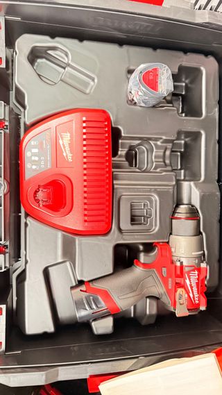 Taladro Milwaukee M12 FUEL 12V