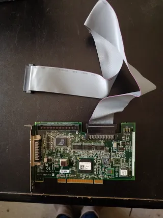 Tarjeta Adaptec SCSI Card 29160N