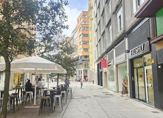 Local comercial en alquiler en Centro - Ayuntamiento en Santander