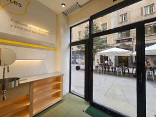 Local comercial en alquiler en Centro - Ayuntamiento en Santander