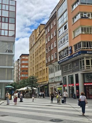 Local comercial en alquiler en Centro - Ayuntamiento en Santander