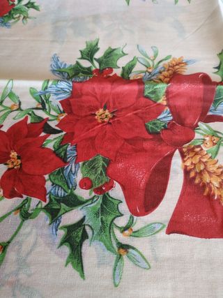 Centrotavola e tovaglia natalizia