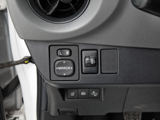 Toyota Yaris 1.0 70 Business