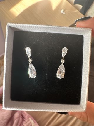 Pendientes de diamante plateados