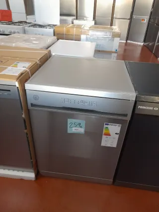 Lavavajillas plateado en oferta