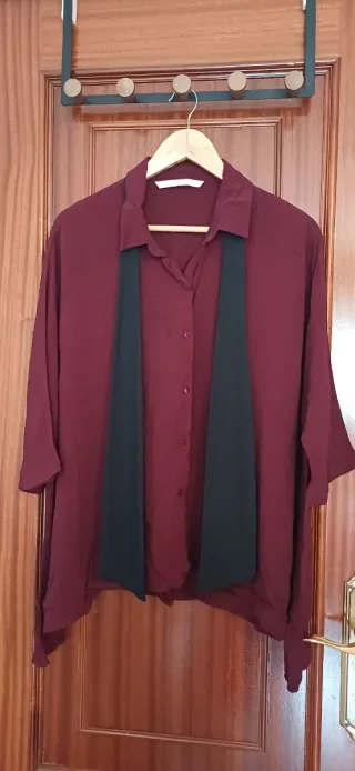 Blusa granate manga 3/4 con lazo negro