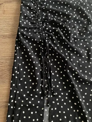 Falda larga de lunares negra y blanca