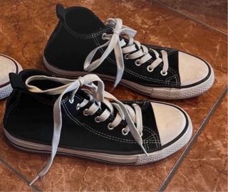 2 paia scarpe sneakers alte n.37