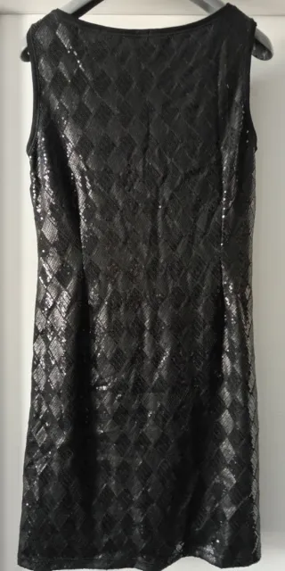 Abito nero con paillettes