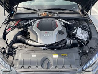 Audi RS4 Avant TFSI Competition plus quattro 2024