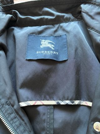 Gabardina Burberry Negra Talla M