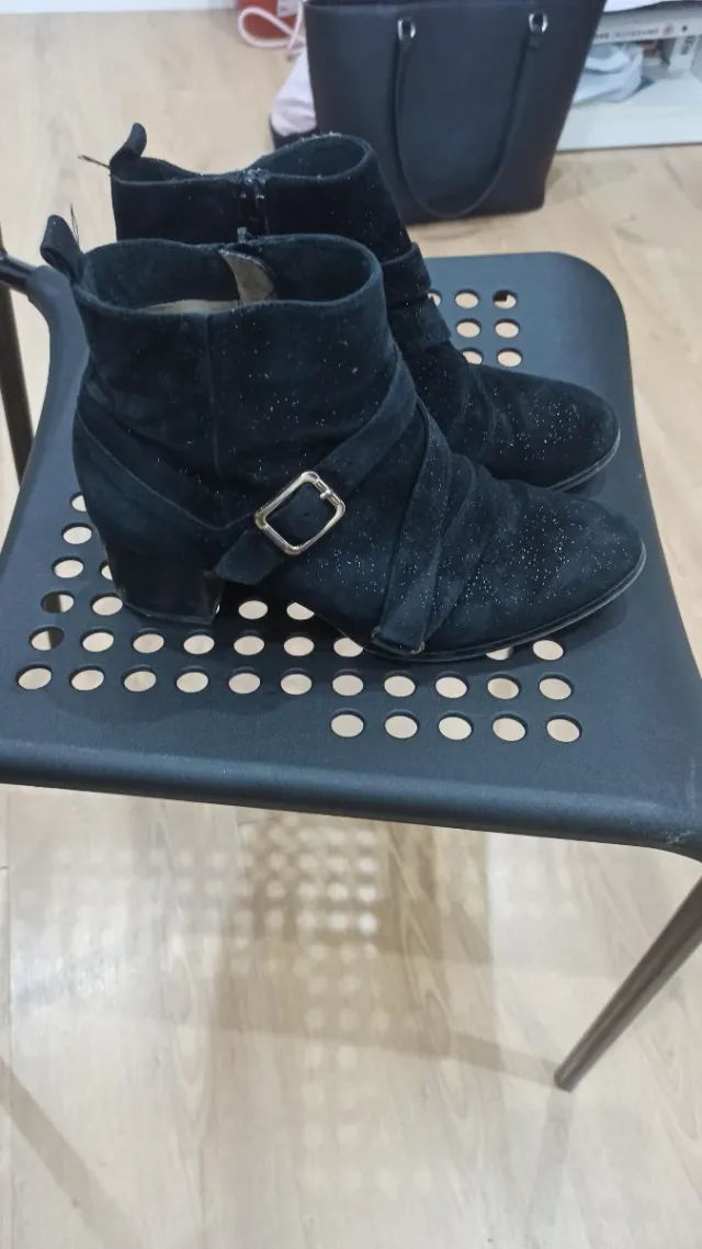 Botines Mellow Yellow Negros