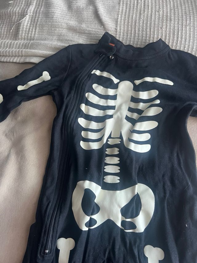 Disfraz esqueleto niño 2-3 años ( corte ingles)