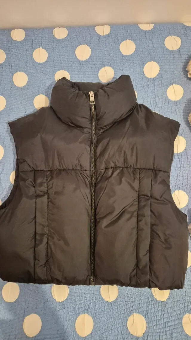 Chaleco negro acolchado