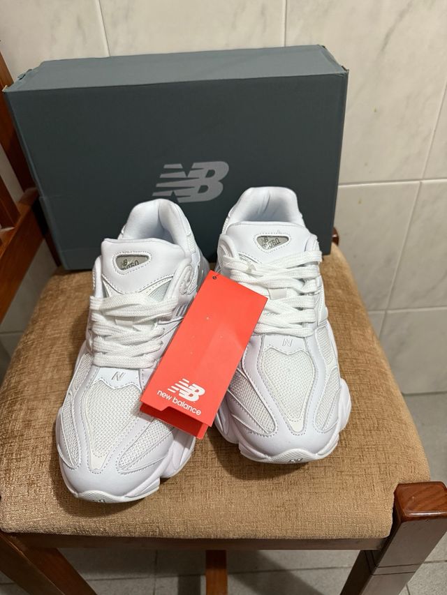 Tênis New Balance 9060 Branco