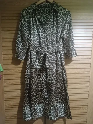 Vestido midi estampado leopardo