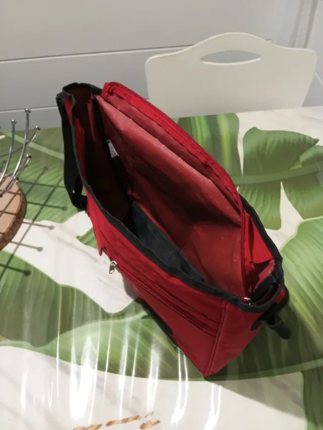 Bolso Cartera Roja para Portátil/Documentos.