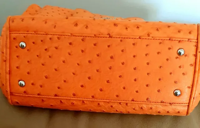 Borsetta effetto struzzo,  Braccialini in ecopelle