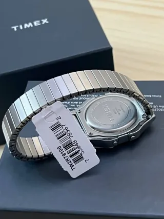 Reloj Timex T80 inoxidable plata . Nuevo