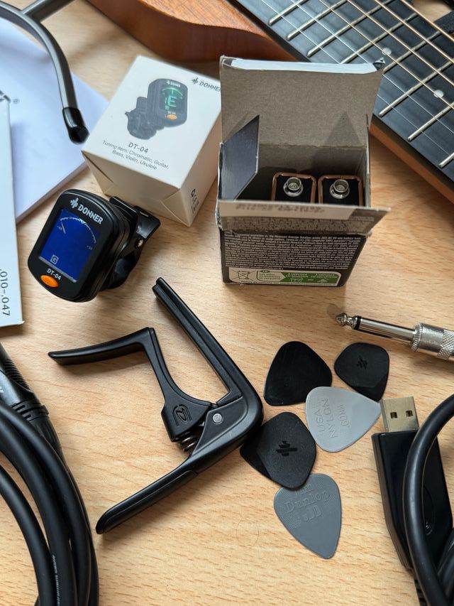 Donner HUSH-I Guitarra Eléctrica Silenciosa