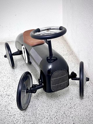 Correpasillos Retro Negro con Número 1