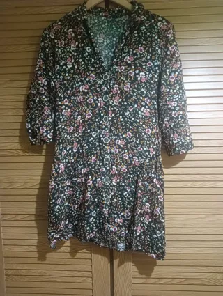 Vestido camisero corto floral