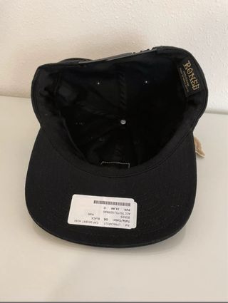 Gorra Bones Negra con Parche de Cuero