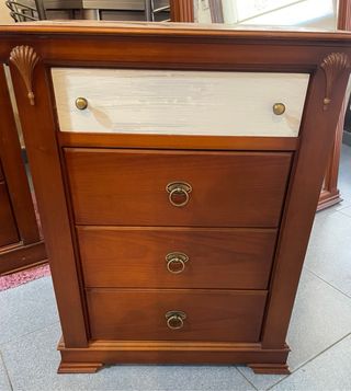 Cómoda con Espejo + dos mesillas Urge