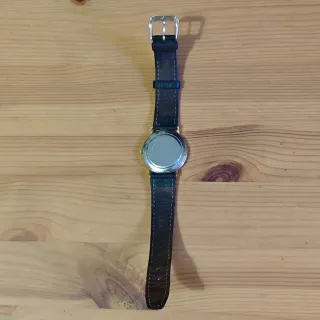 Reloj Lotus Dorado y Negro Unisex