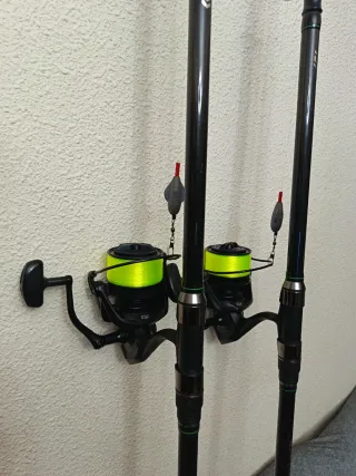 2 Cañas de pescar Daiwa