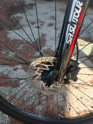 Bicicleta Scott Scale ( América)Roja y Negra