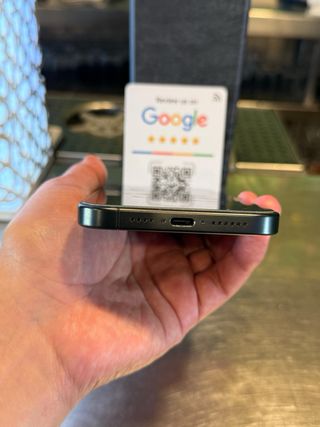 iPhone 15 Pro Max 256GB +Airpods4