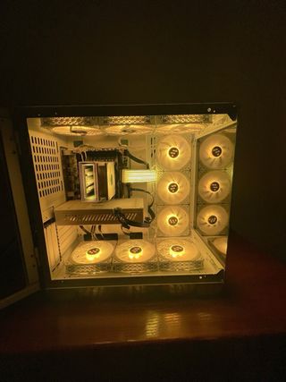 PC Gamer Completo – Xeon E5-2680v4 | RX 580 8GB |