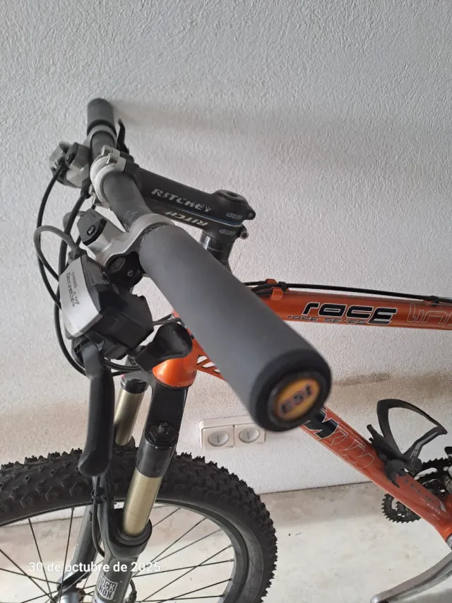 Mountain bike KTM Orange