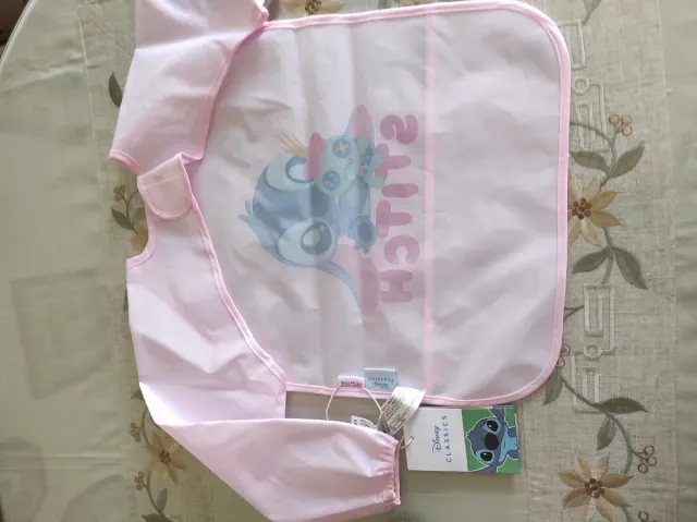 Babero plástico Disney Stitch